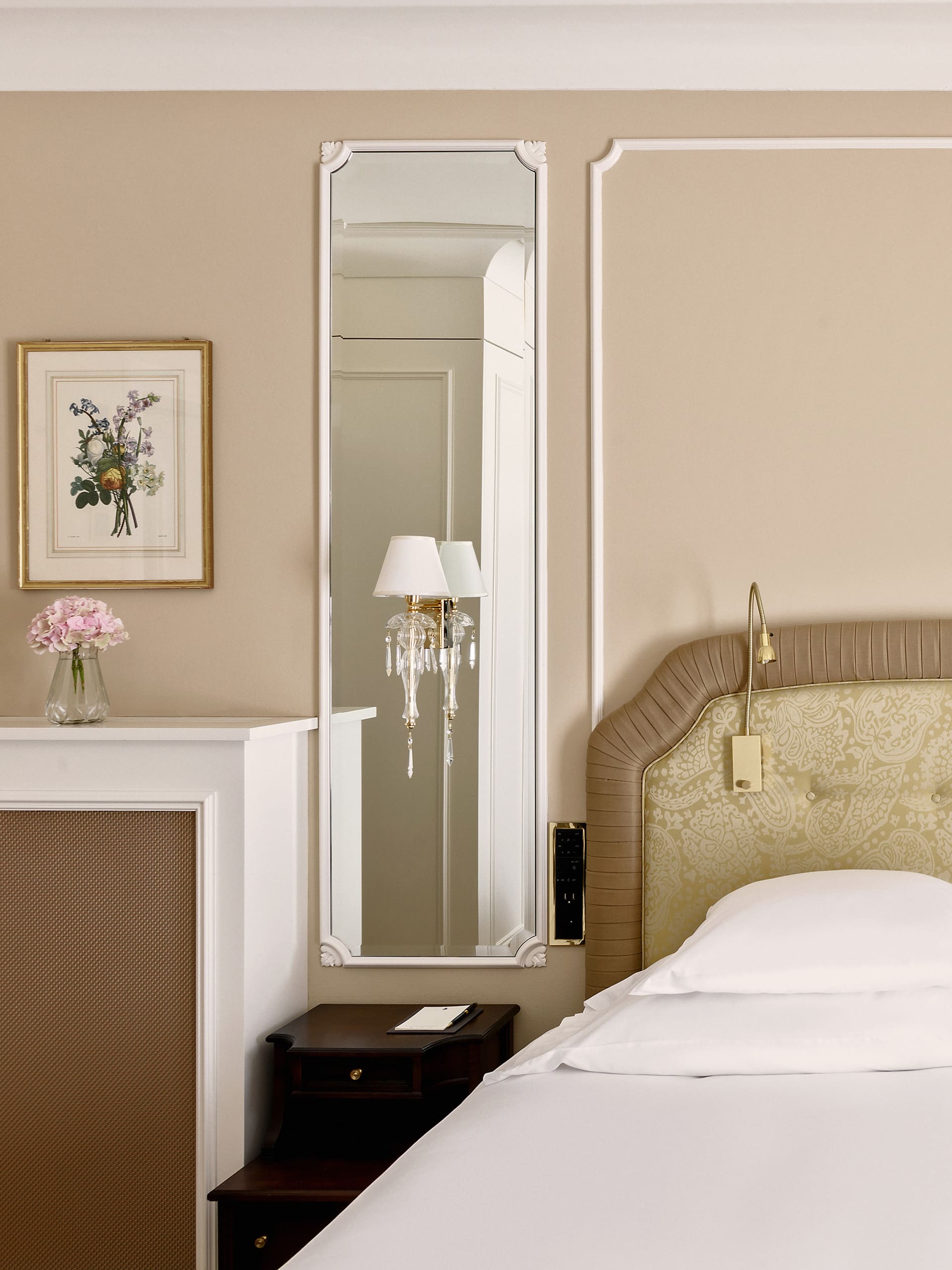 Badrutts Palace Rooms Deluxe Double Room Lake View Bed