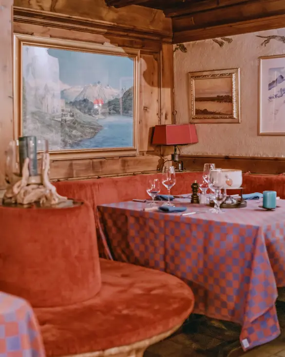 Badrutts Palace Food And Beverage Restaraurants Chesa Veglia Carigiet Fondue Stuebli Interior