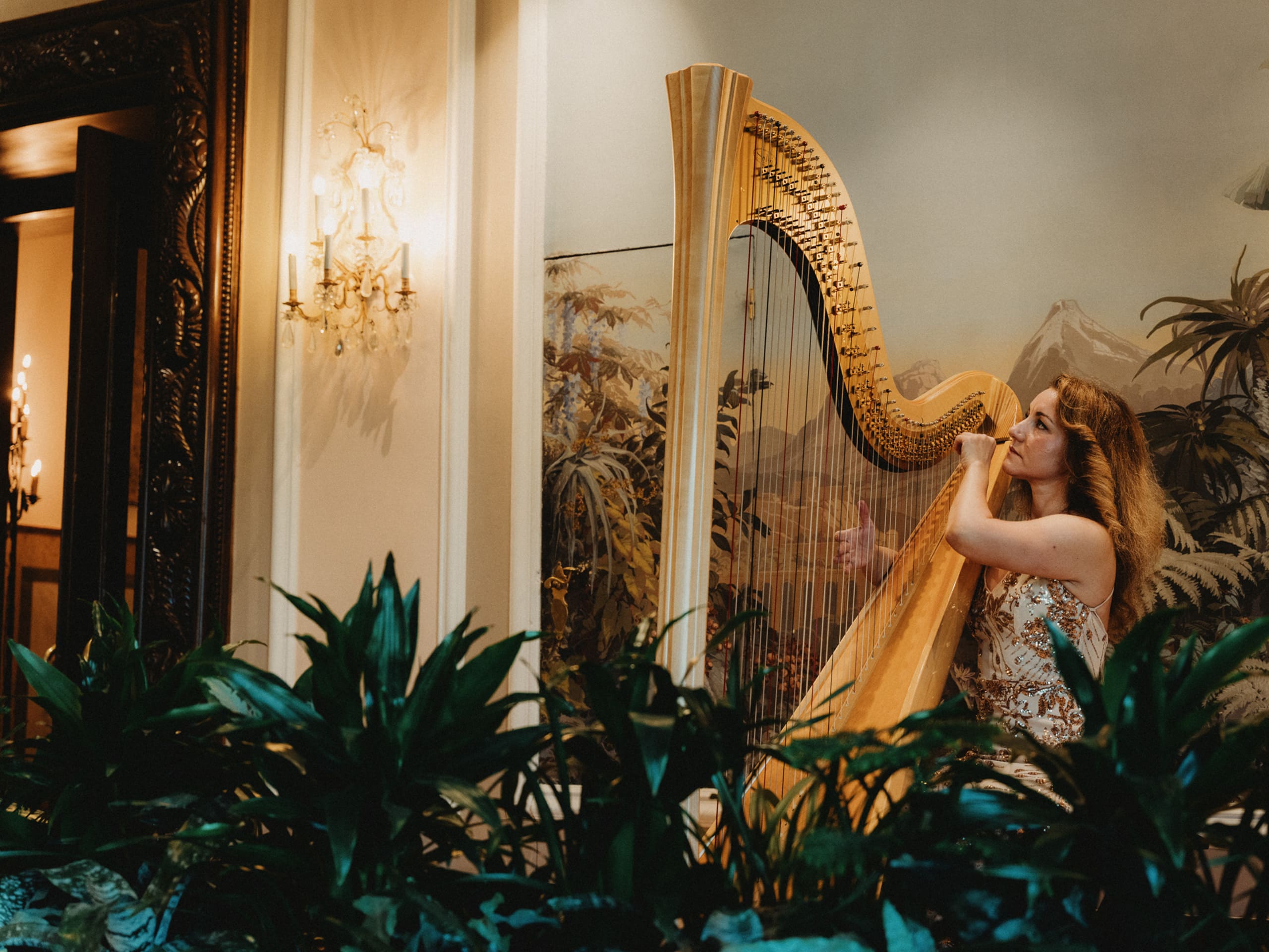 Badrutts Palace Food And Beverage Restaurants Le Restaurant Harp Music