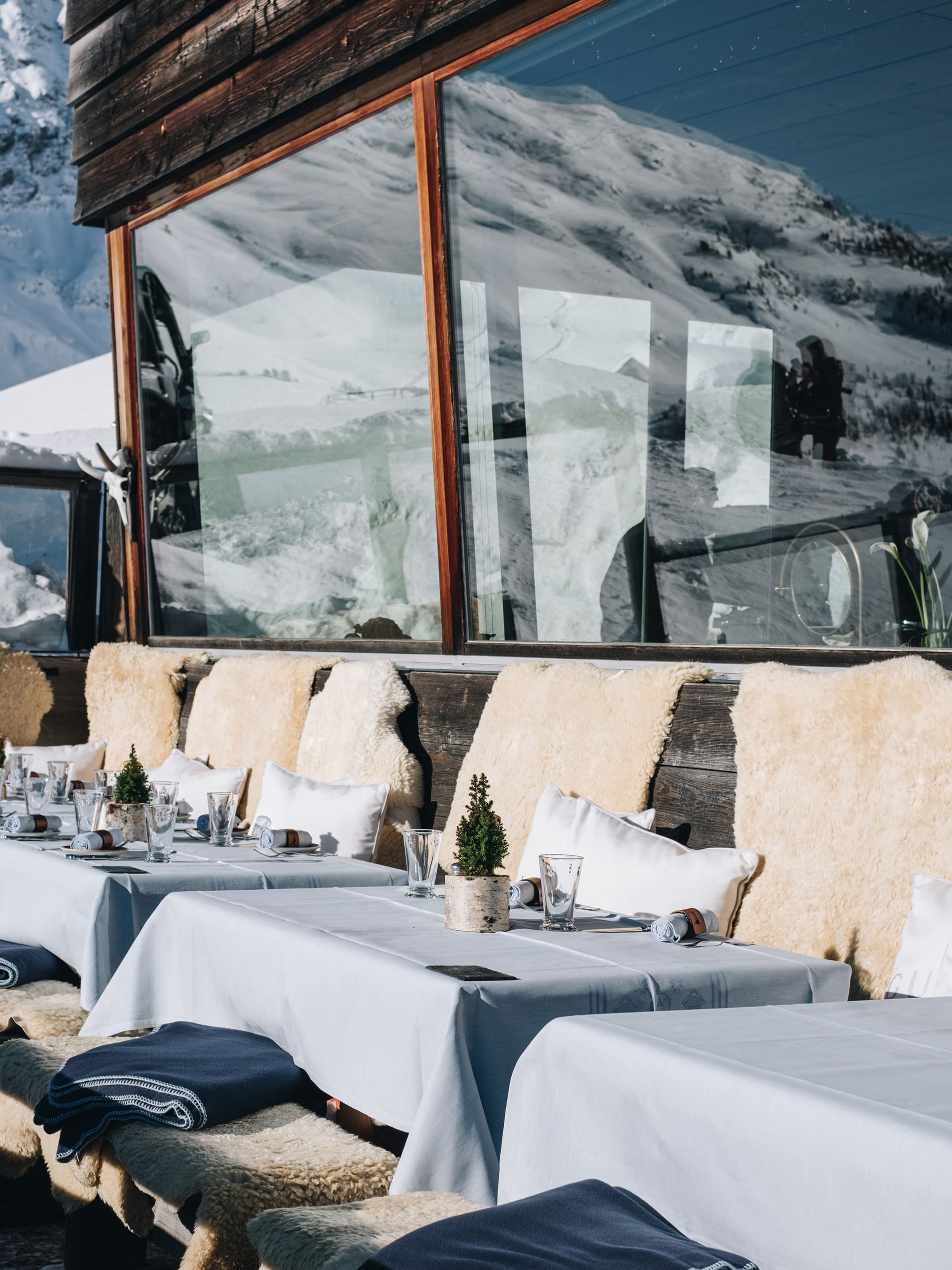 Badrutts Palace Food And Beverage Restaurants Clubs Paradiso Mountain Club Exterior Winter Outdoorjpg