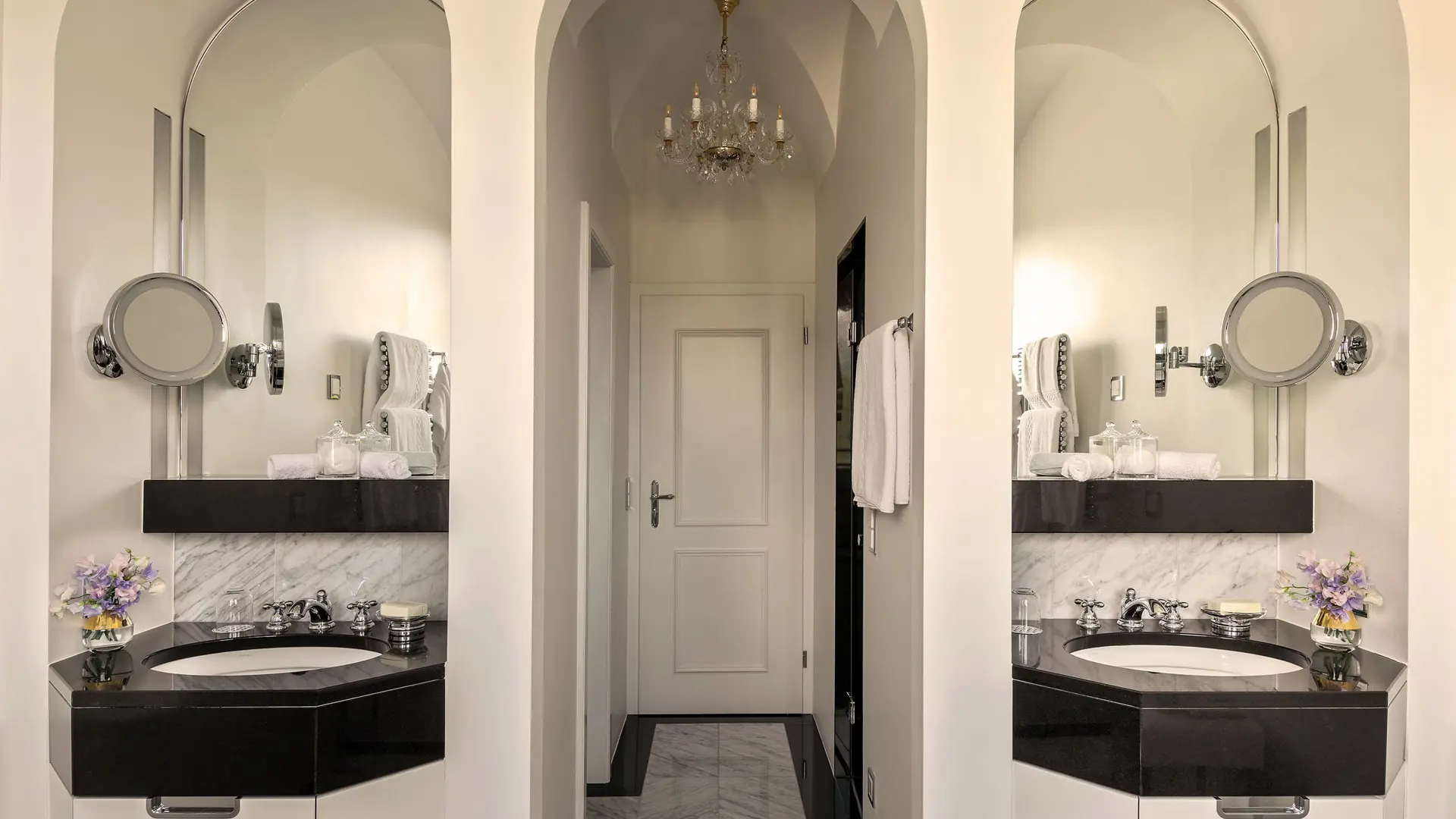 Badrutts Palace Suites Hitchcock Bathroom