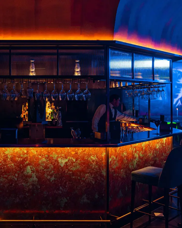 Badrutts Palace Food And Beverage Restaurants Clubs Bar Kings Social House Interior Bar