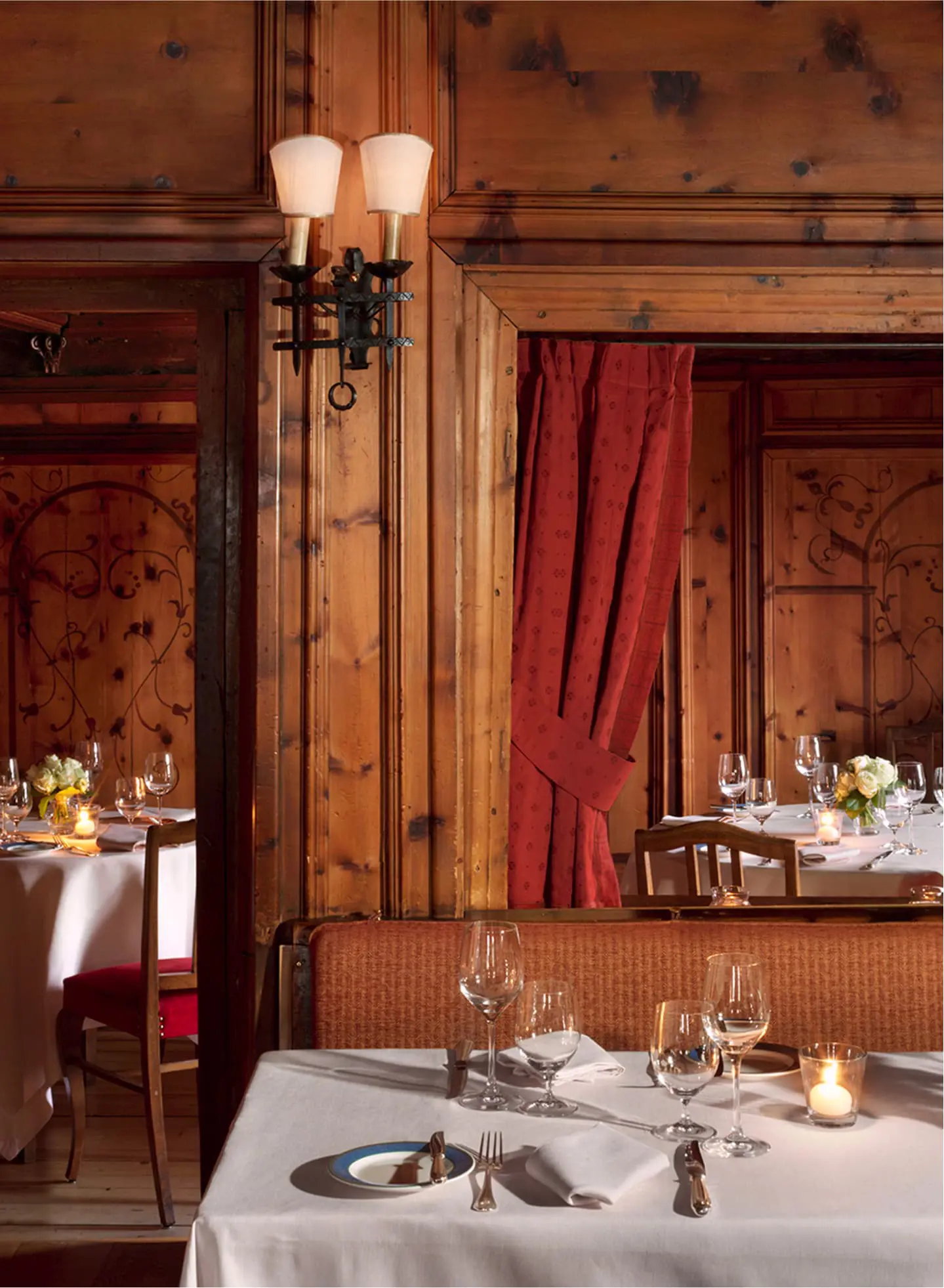 Badrutts Palace Gallery Restaurants Chesa Veglia Patrizier Stuben 042