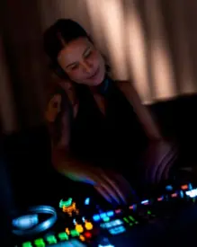 Badrutts Palace Food And Beverage Restaurants Clubs Bar Kings Social House Djane