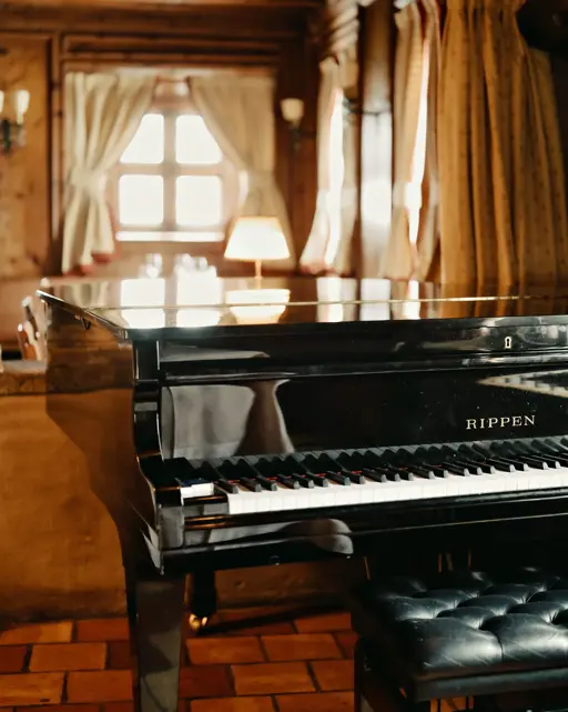 Badrutts Palace Food And Beverage Restaurants Chesa Veglia Grill Chadafoe Interior Piano Music