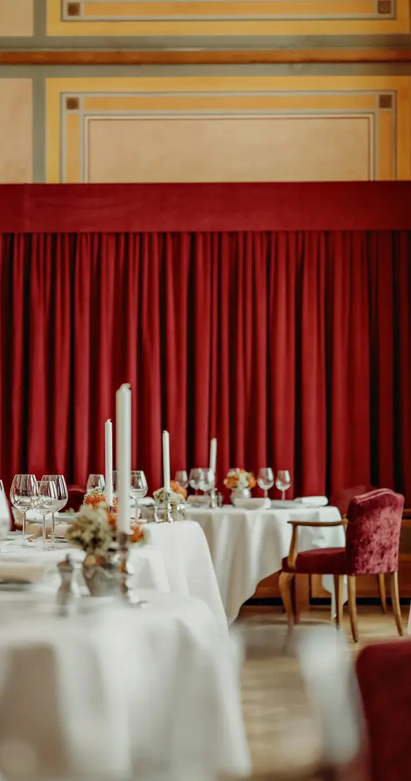 Badrutts Palace Food And Beverage Restaurants Le Relais Venue 2