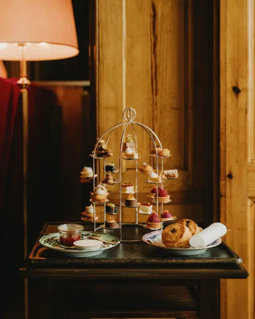 Badrutts Palace Food And Beverage Restaurants Le Grand Hall Afternoon Tea Patisserie Etagere