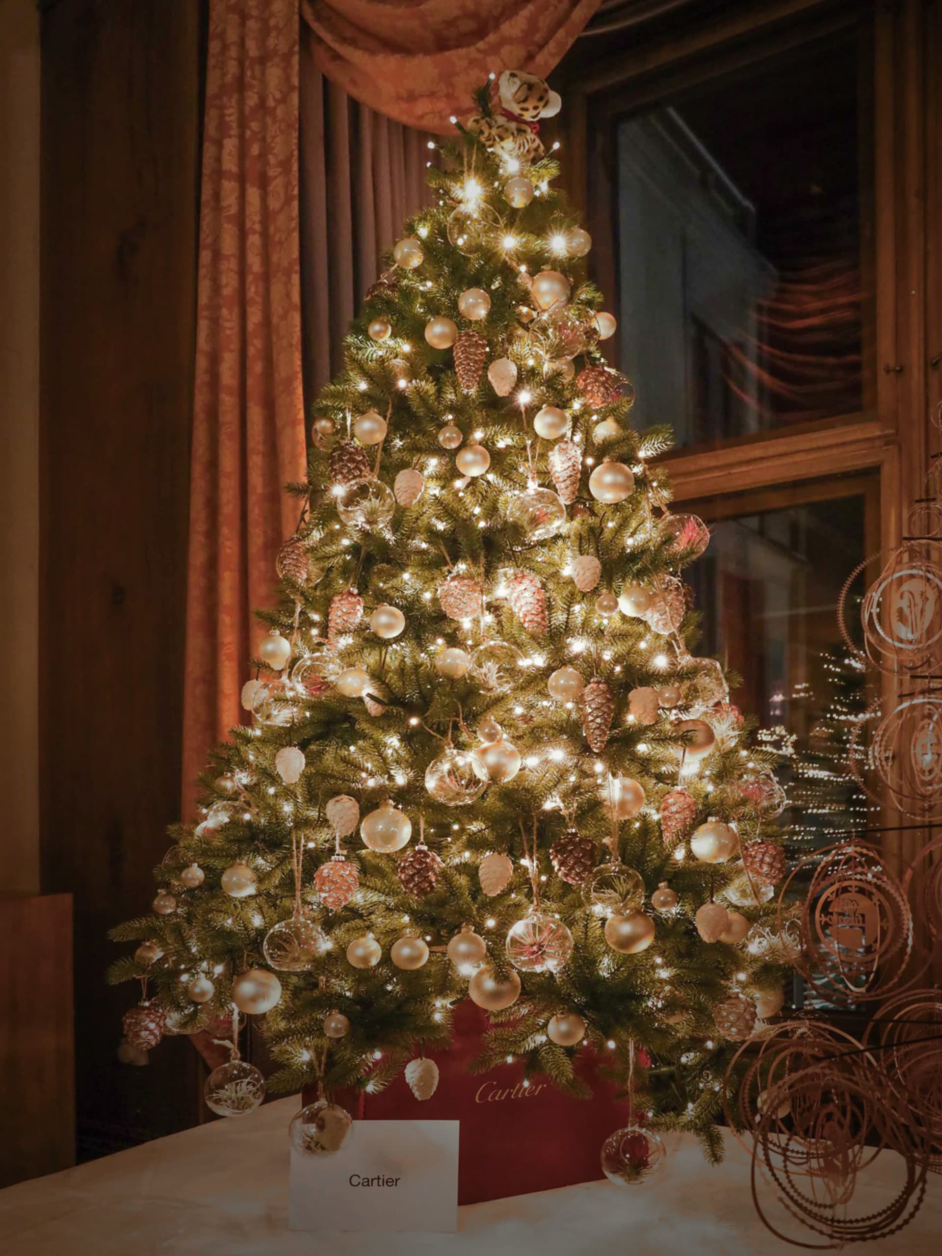 Badrutts Palace Tower Revue Foundation For Change Christmas Tree Auction Cartier
