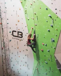 Badrutts Palace Experiences Winter Activities Indoor Activities Indoor Climbing