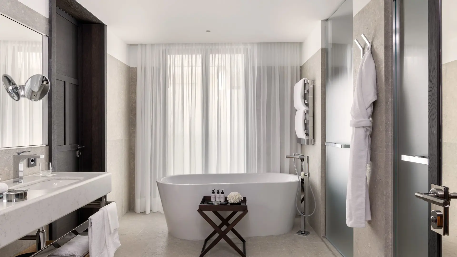 Badrutts Palace Suites Serlas Prestige Suite Bathroom 2