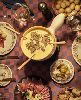 Badrutts Palace Food And Beverage A Perfect Day Chesa Veglia Fondue Stuebli